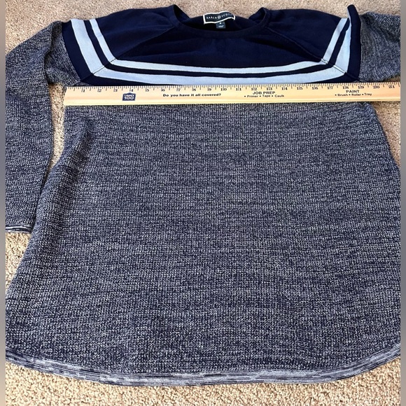 Karen Scott Long Sleeve Sweater.  Size M - Picture 7 of 8